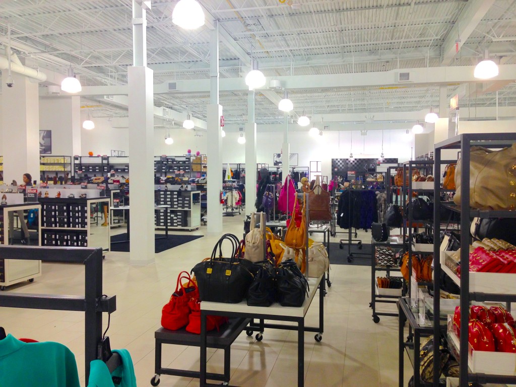 Ponto Miami Lojas em Miami Saks Fifth Avenue Off 5th 3 Ponto Miami Lojas em Miami Saks Fifth Avenue Off 5th 3