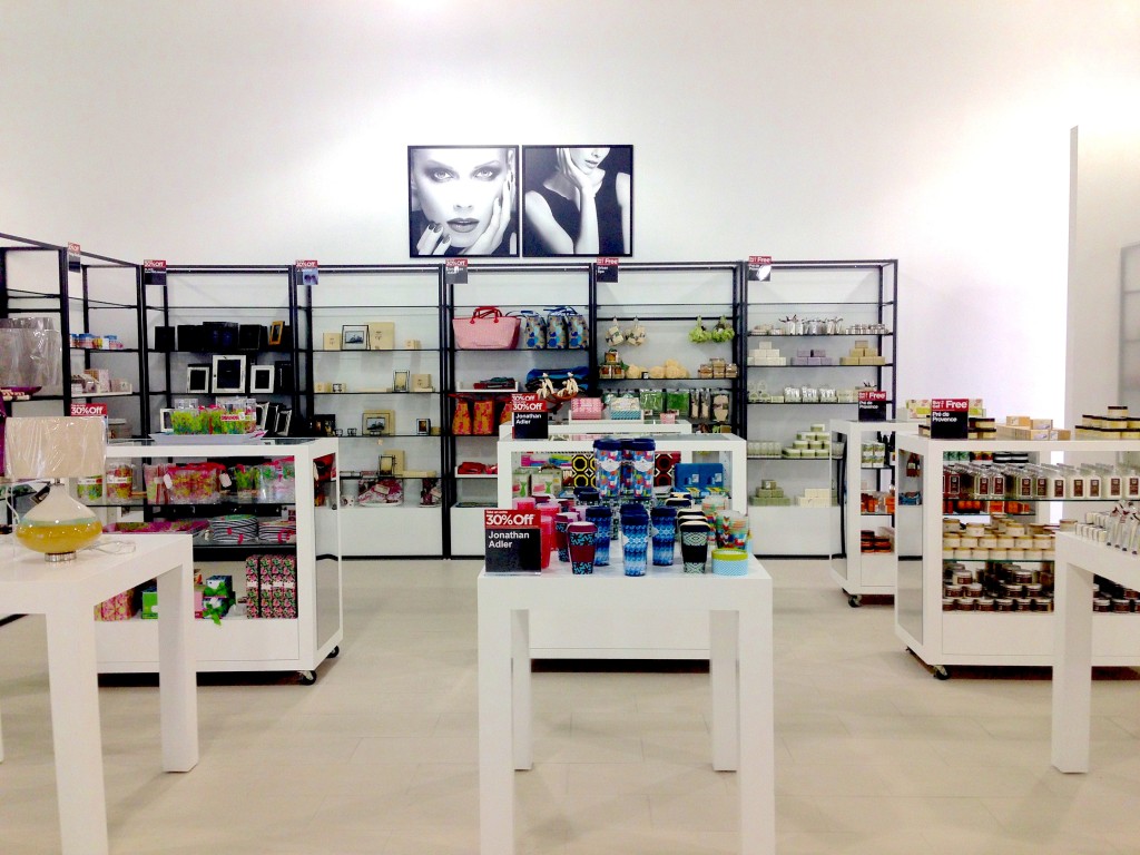 Ponto Miami Lojas em Miami Saks Fifth Avenue Off 5th 6 Ponto Miami Lojas em Miami Saks Fifth Avenue Off 5th 6